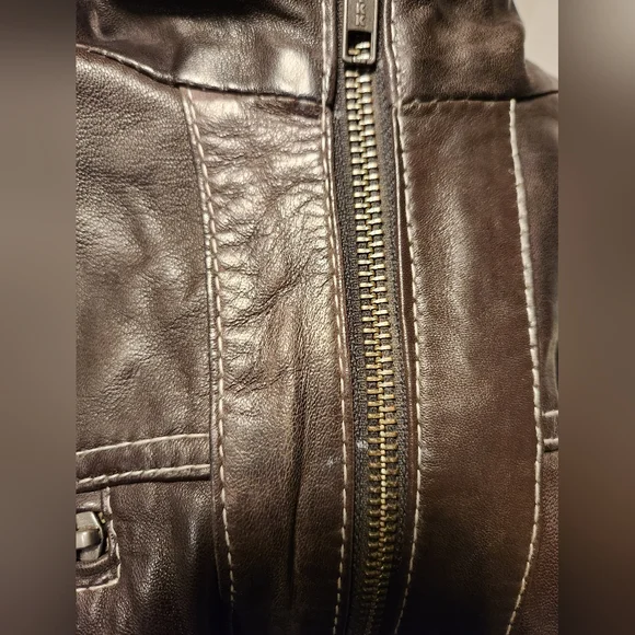 *SOLD* BRAND NEW, 100% Genuine Leather jacket. - Picture 6 of 12